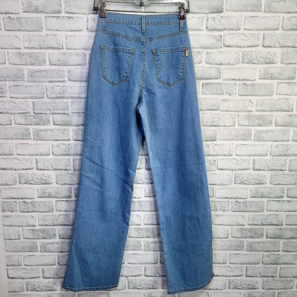 Vibrant MIU Jrs 3 W25 L32 Thrashed Ripped Wide Leg Hi Waisted Jeans Light Demin - Picture 4 of 7